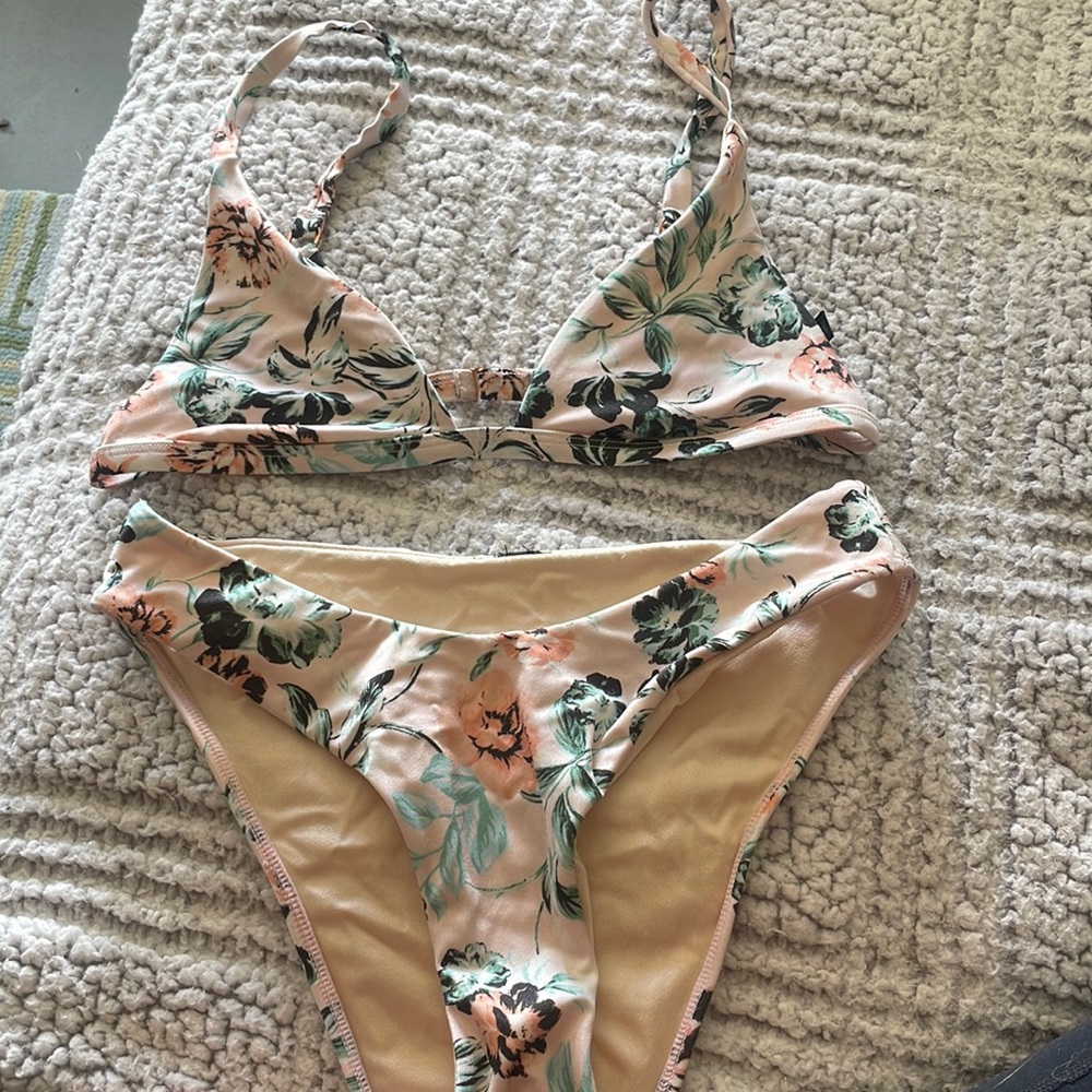 Swim suit